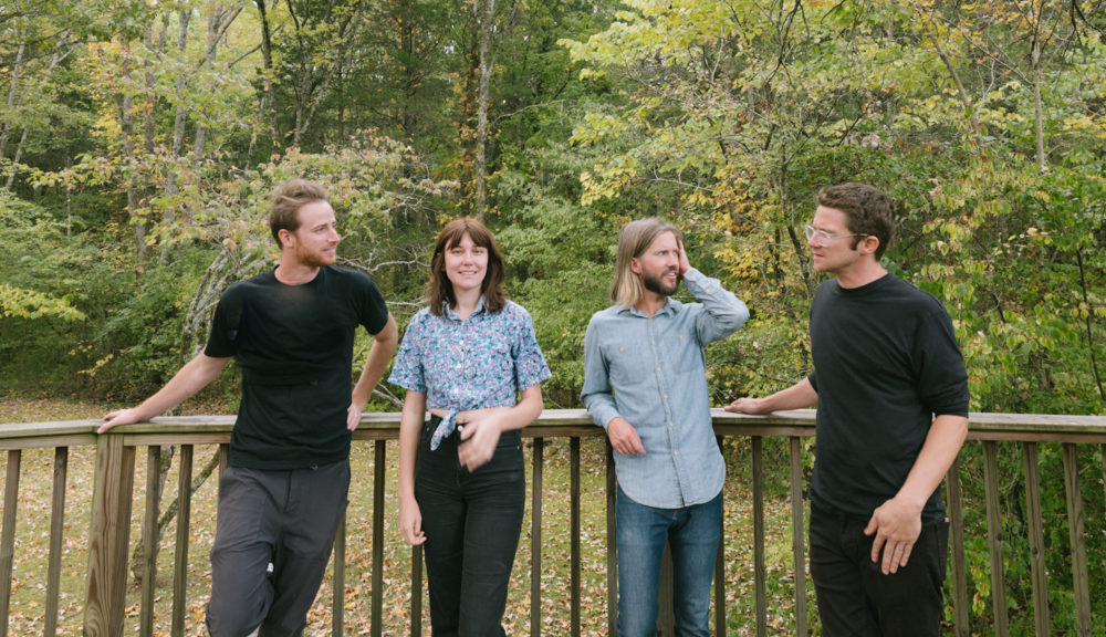 song-premiere:-moon-taxi-debuts-“evergreen”-featuring-molly-tuttle