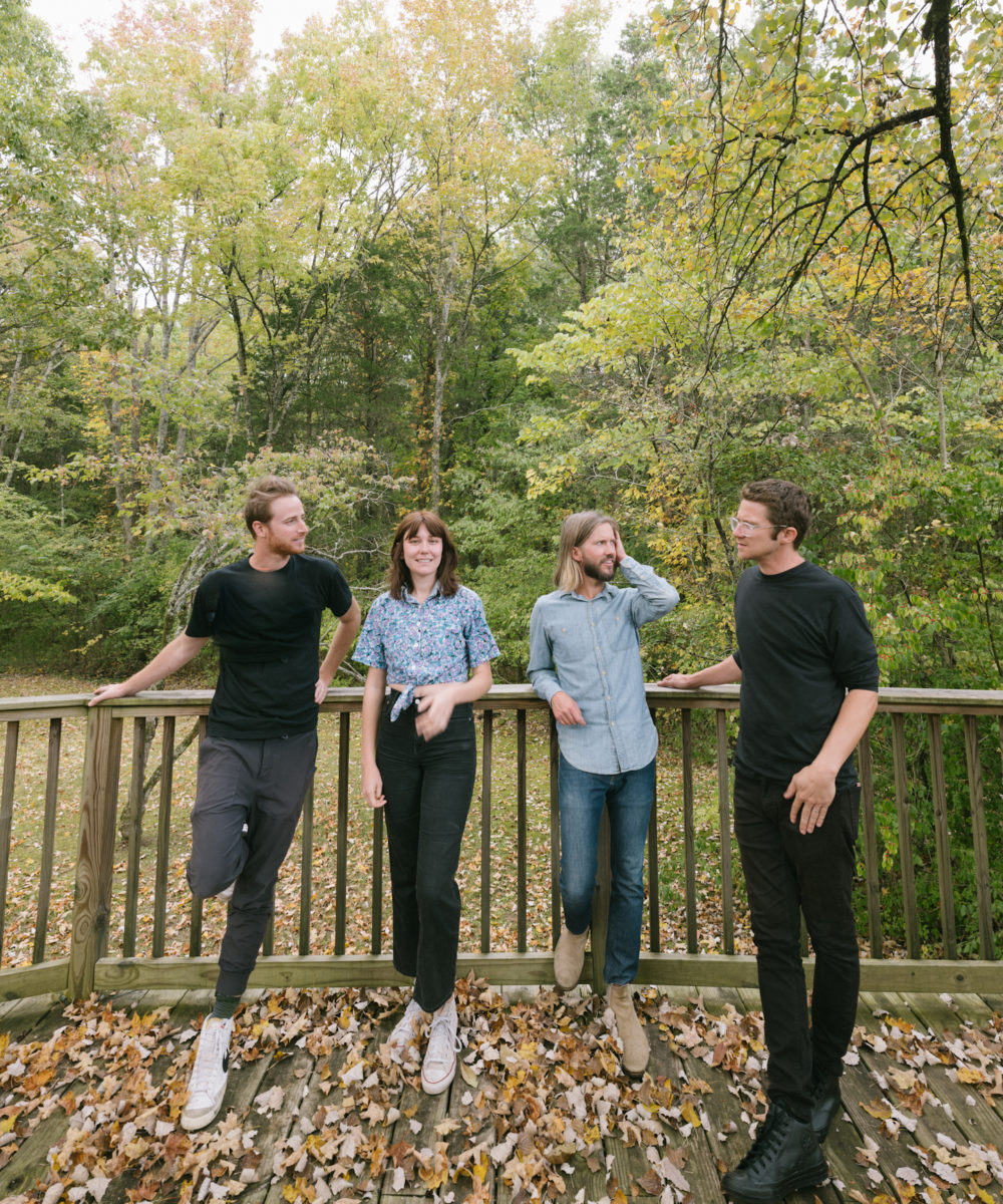 song-premiere:-moon-taxi-debuts-“evergreen”-featuring-molly-tuttle