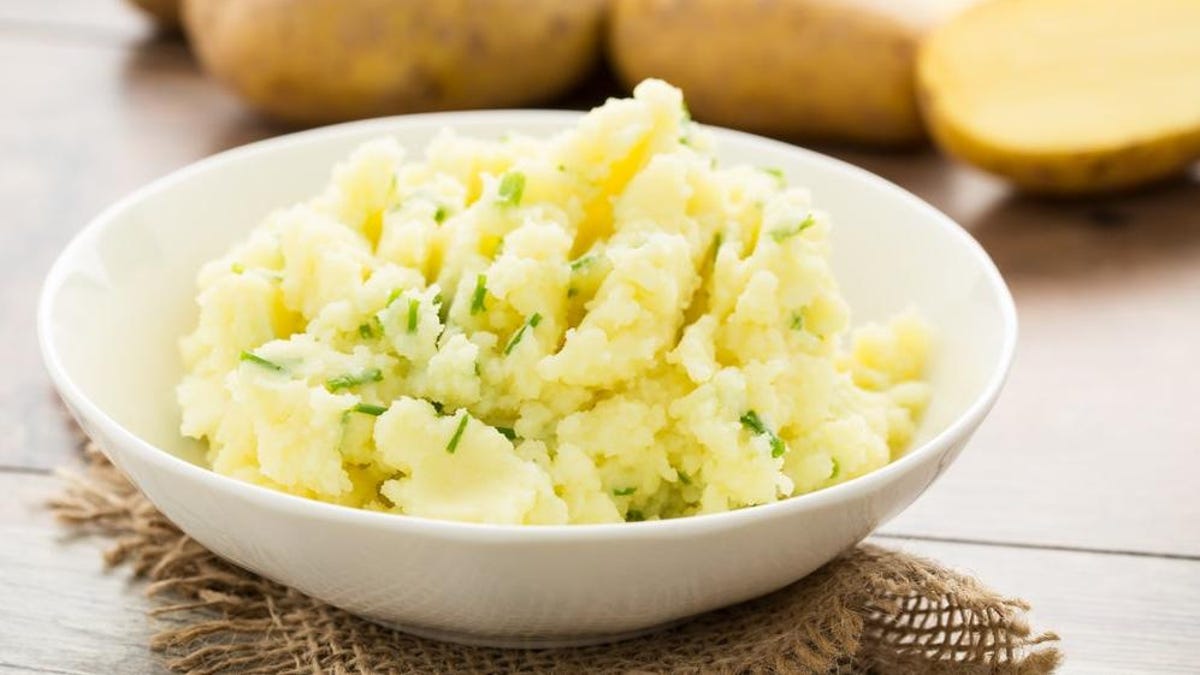 add-this-secret-ingredient-to-your-thanksgiving-mashed-potatoes