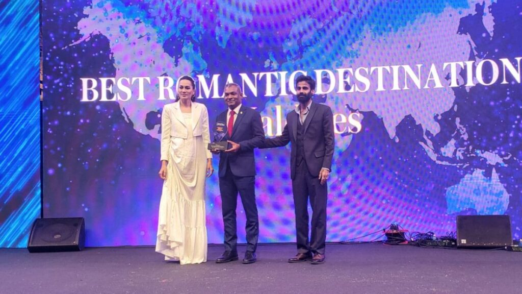 maldives-named-'best-romantic-destination'-at-t+l-india's-best-awards