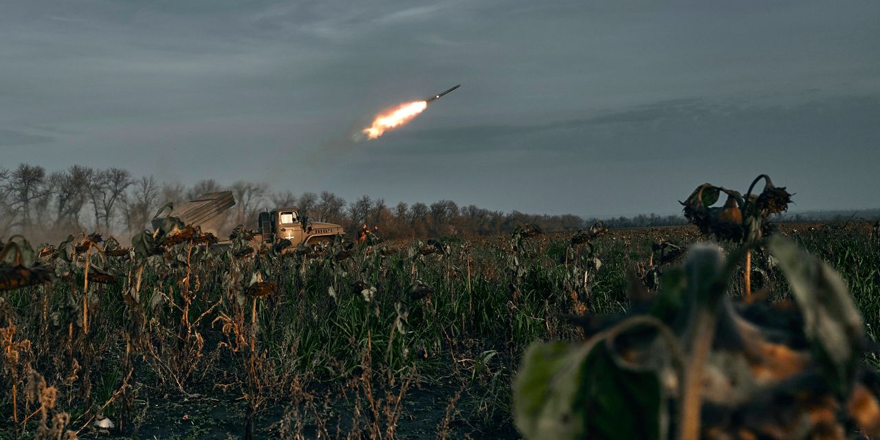 fighting-rages-in-eastern-ukraine-as-zelensky-warns-of-more-russian-missile-attacks