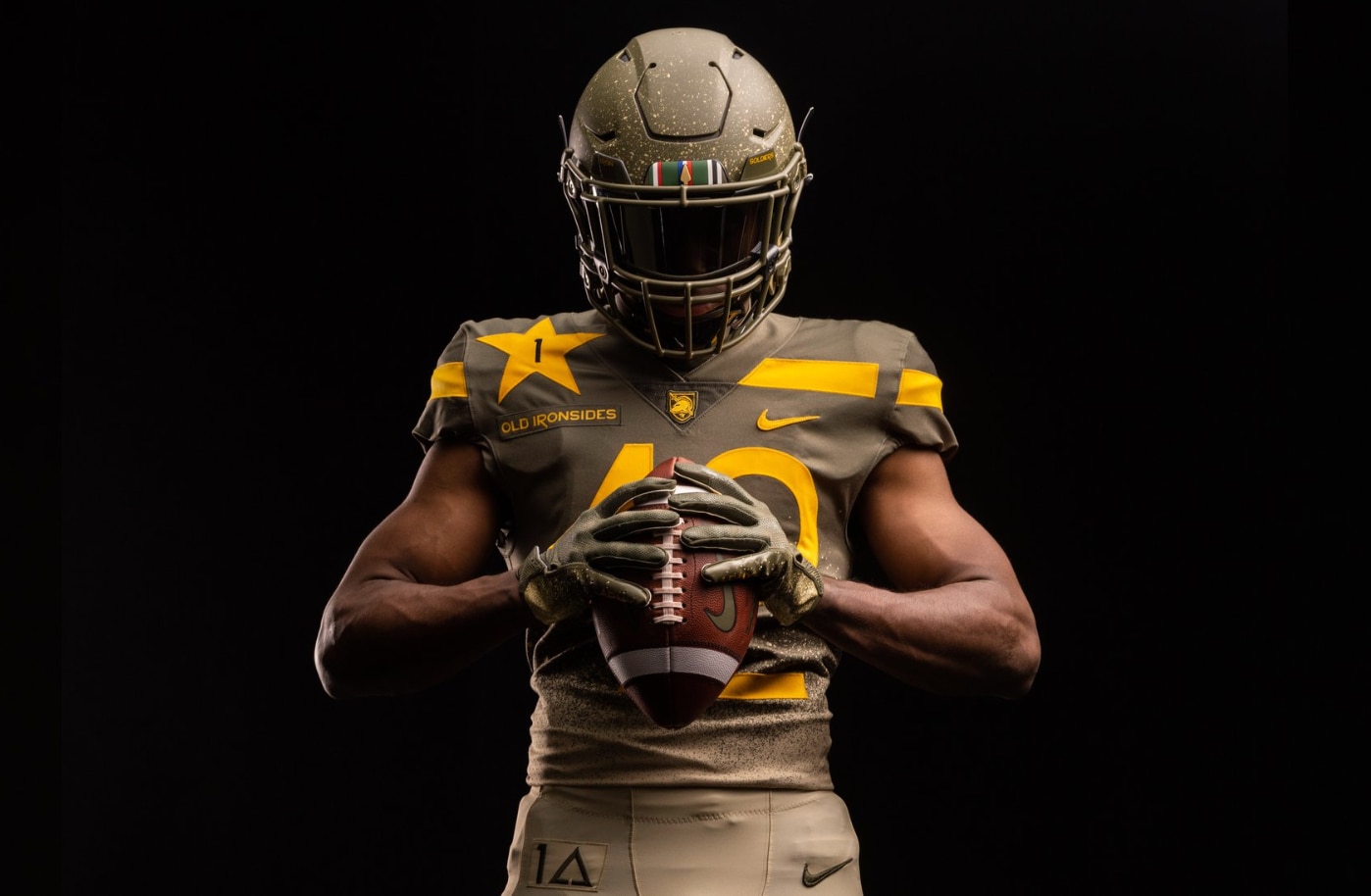 army-football-reveals-wwii-themed-uniform-for-navy-matchup