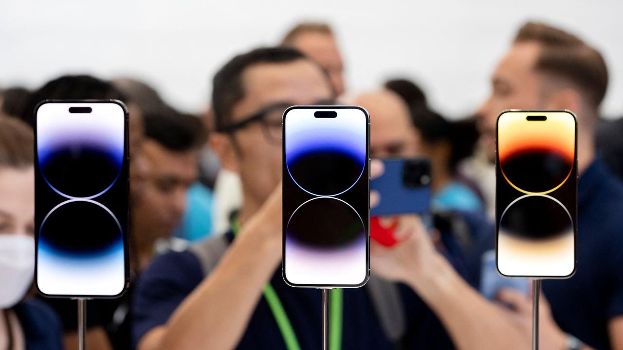 apple-facing-massive-iphone-disaster