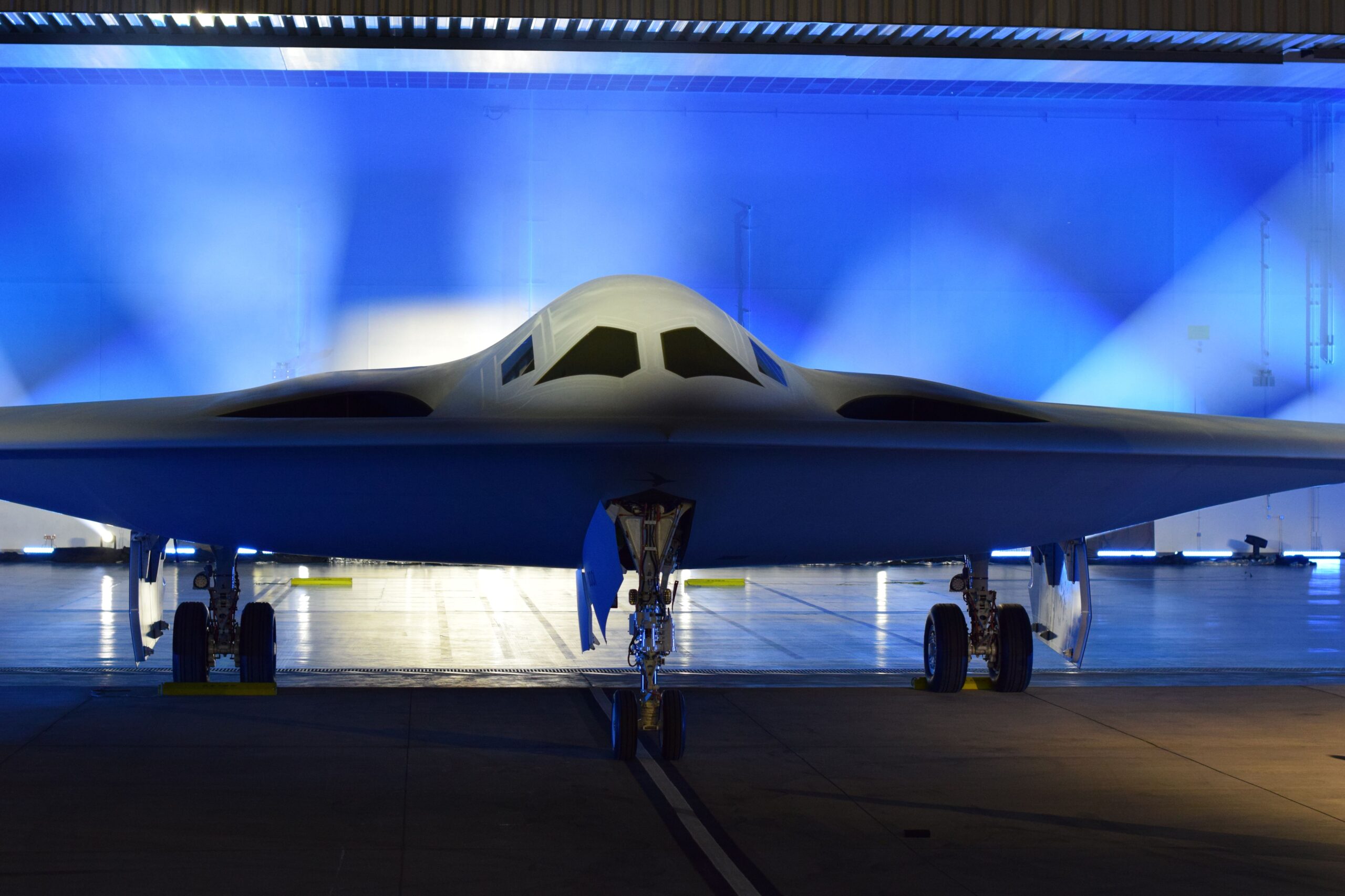 ‘deterrence-the-american-way’:-the-new-b-21-bomber-debuts