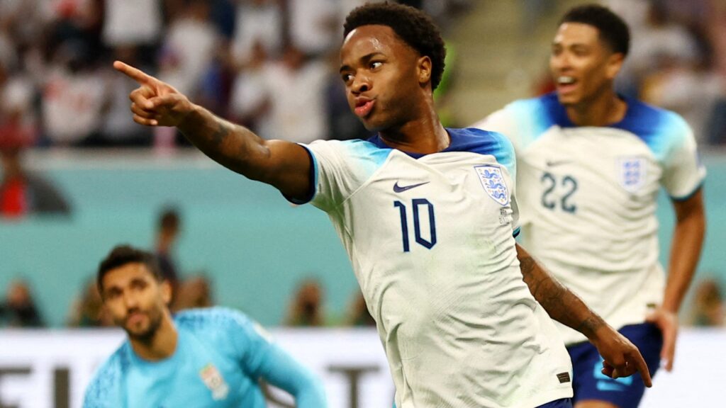 england’s-raheem-sterling-back-to-uk-amid-home-intrusion-reports