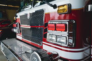 emergency-crews-respond-to-fire-at-multistory-building-in-pittsburgh