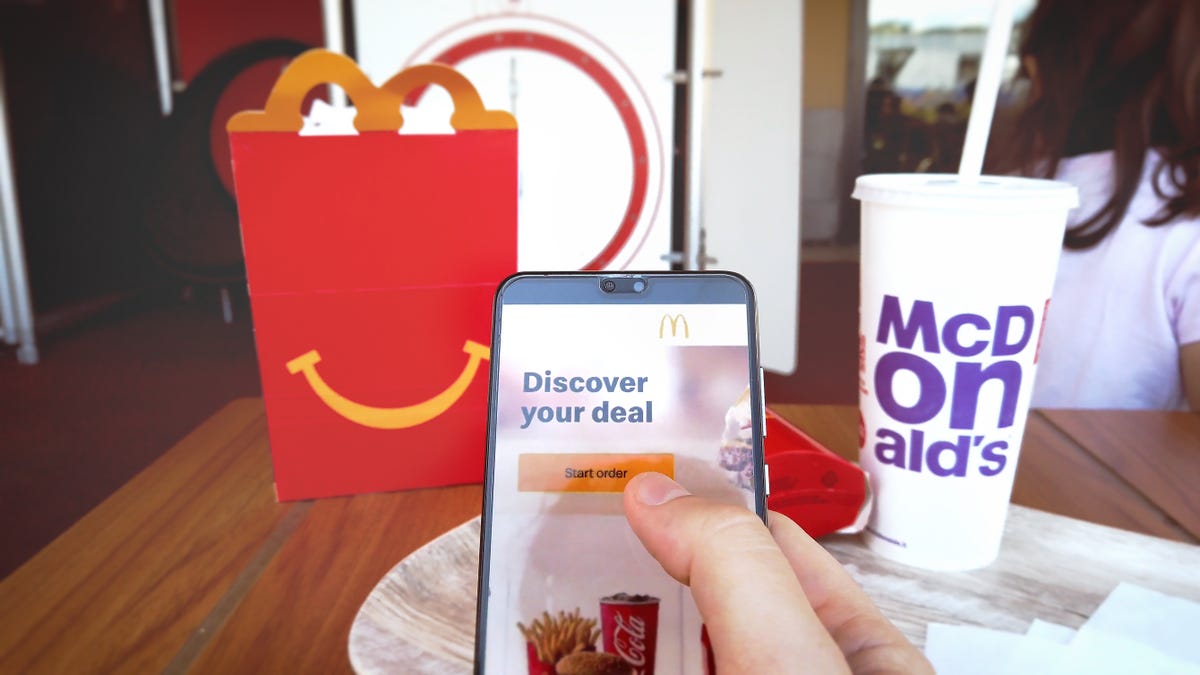 mcdonald’s-shrinks-its-restaurant-for-the-digital-age