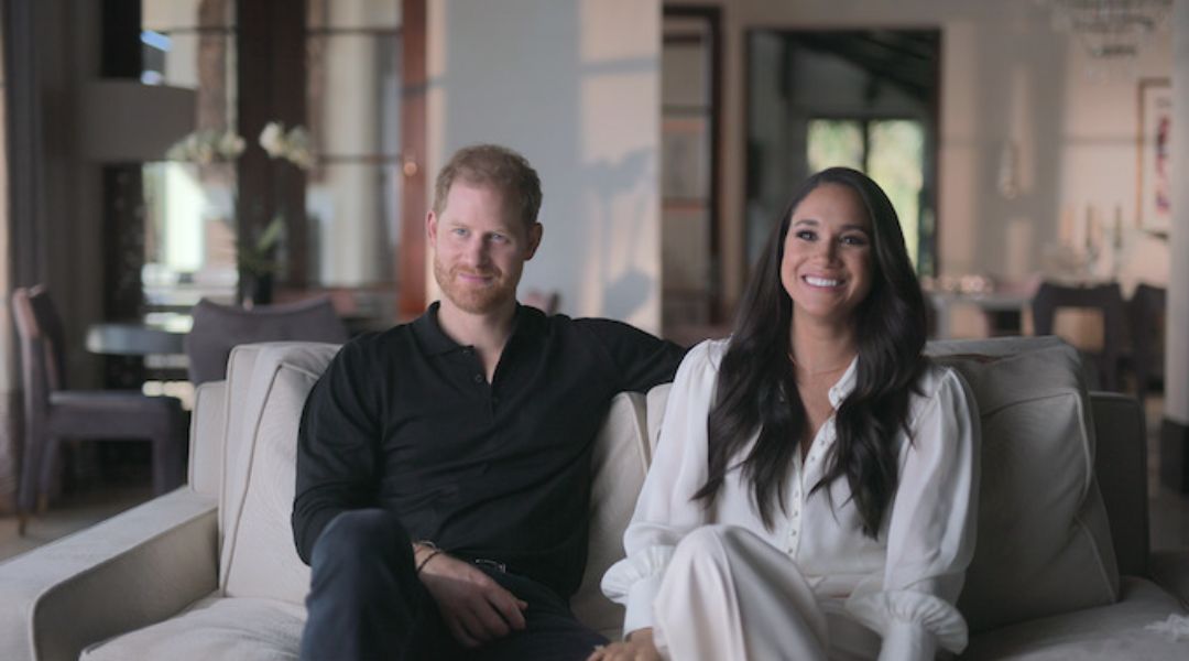 royal-debut:-'harry-&-meghan'-documentary-records-netflix's-biggest-docu-release-–-lifestyle-asia