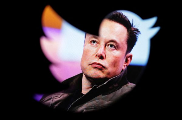 elon-musk-restores-twitter-accounts-of-journalists-after-suspensions-draw-backlash