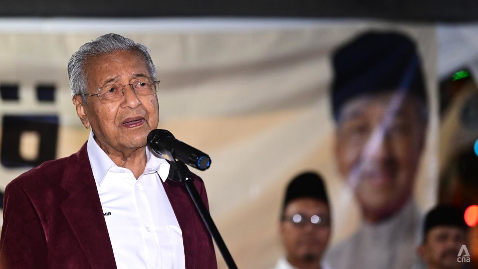 pejuang-accepts-mahathir’s-resignation-as-party-chairman