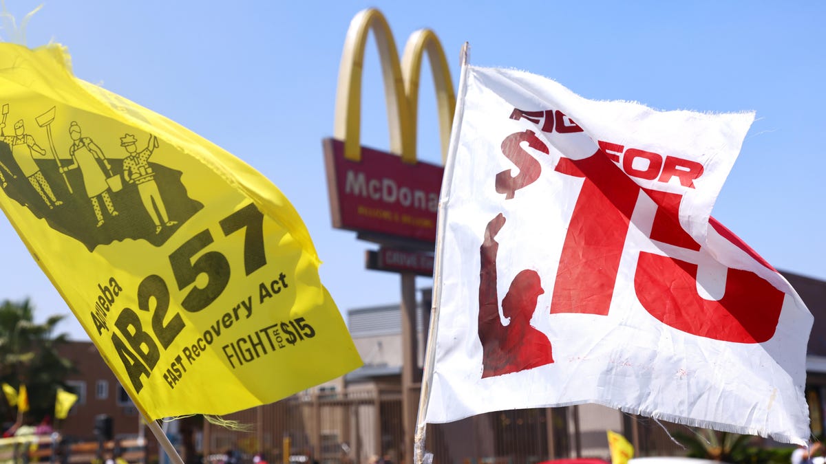 california-fast-food-workers-are-being-shortchanged-again