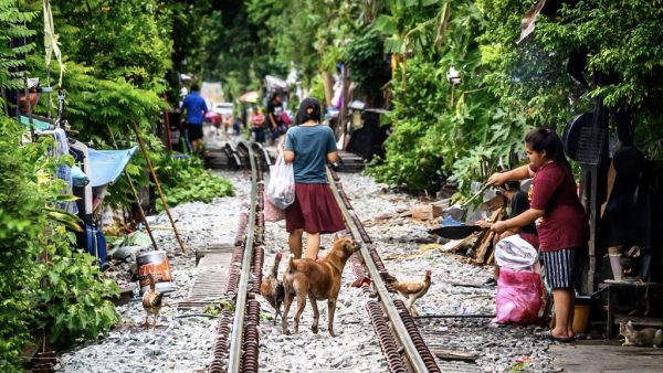 81-million-thais-are-poor,-4.4-million-below-poverty-line-–-nesdc