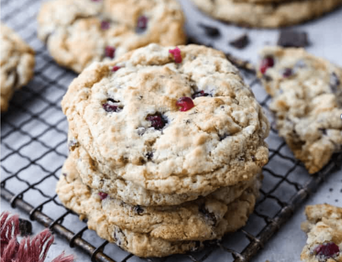 pomegranate-chocolate-chunk-cookies-–-the-recipe-critic