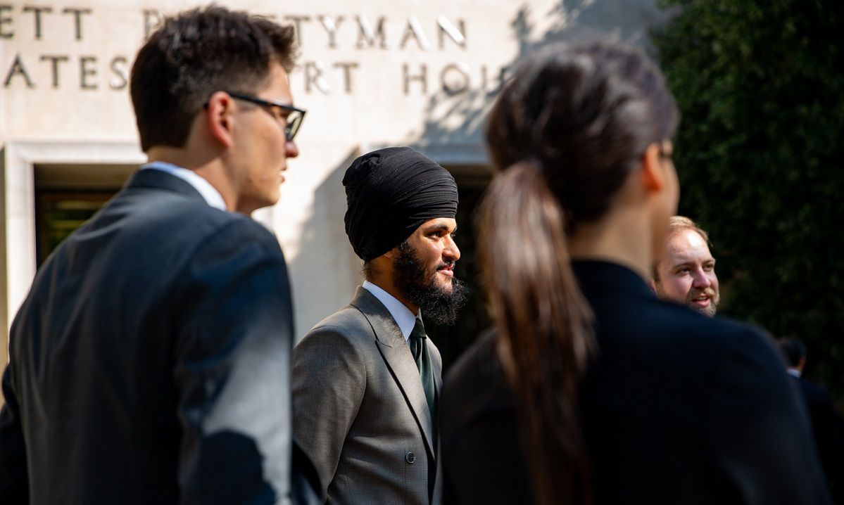 2-sikhs-can-now-enter-marine-boot-camp-with-turbans-and-beards