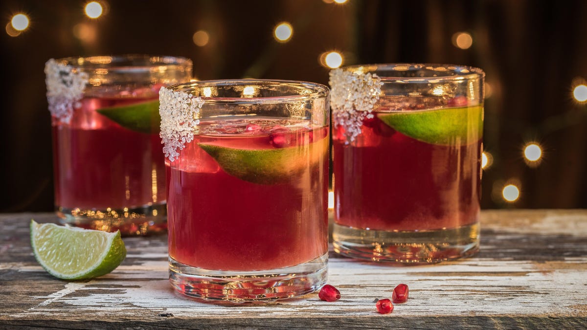 the-most-unexpectedly-popular-holiday-drinks-by-state