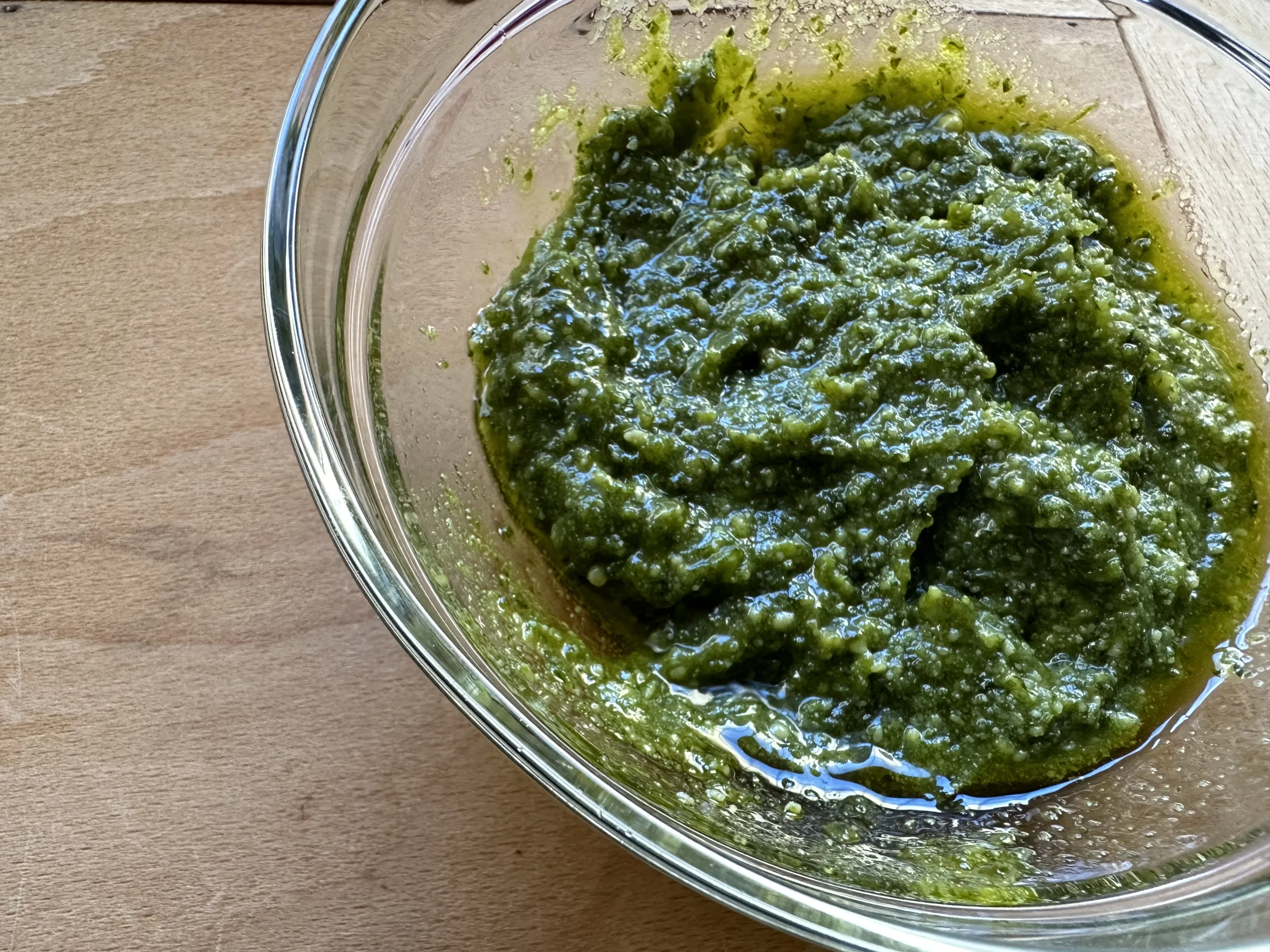 tutti-i-segreti-del-pesto-di-basilico-piu-buono-del-mondo:-come-fare-un-piatto-da-re-in-pochi-passaggi