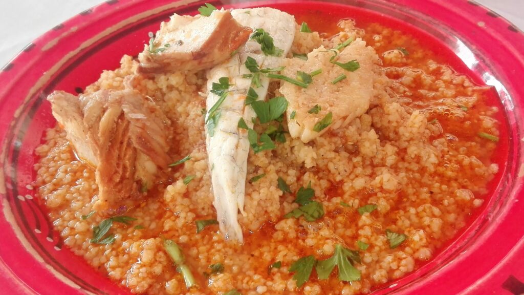 cous-cous-di-pesce,-altro-che-risotto.-la-ricetta-della-vera-tradizione-siciliana-che-si-fa-in-2-minuti-ed-e-buonissimo