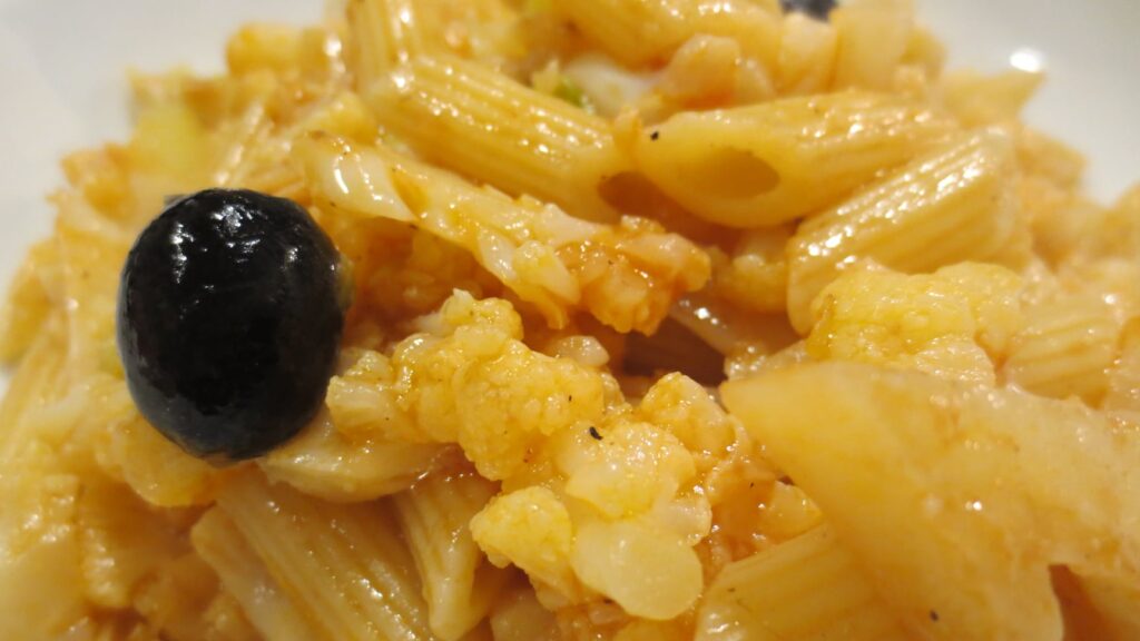 pasta-al-cavolfiore-di-cannavacciuolo,-l’antica-ricetta-napoletana-dello-chef,-cremosa-come-non-l’avete-mai-mangiata