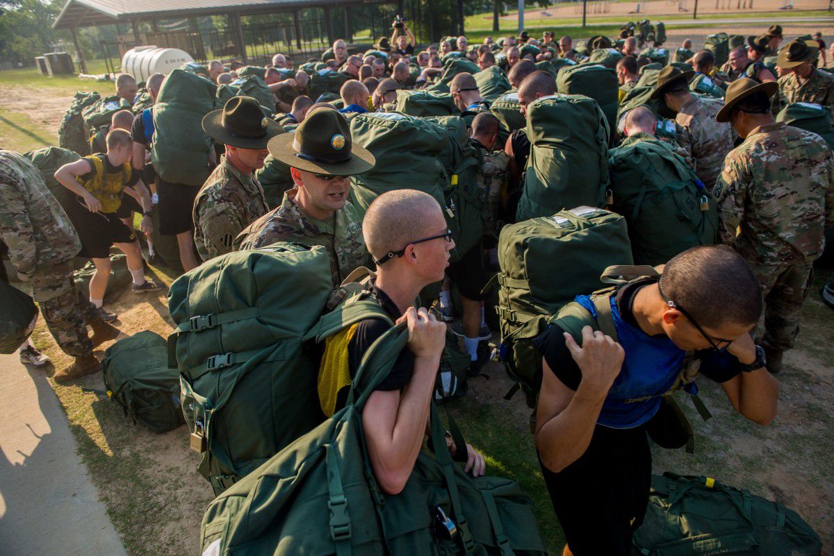 army-may-establish-new-recruiting-referral-ribbon-–