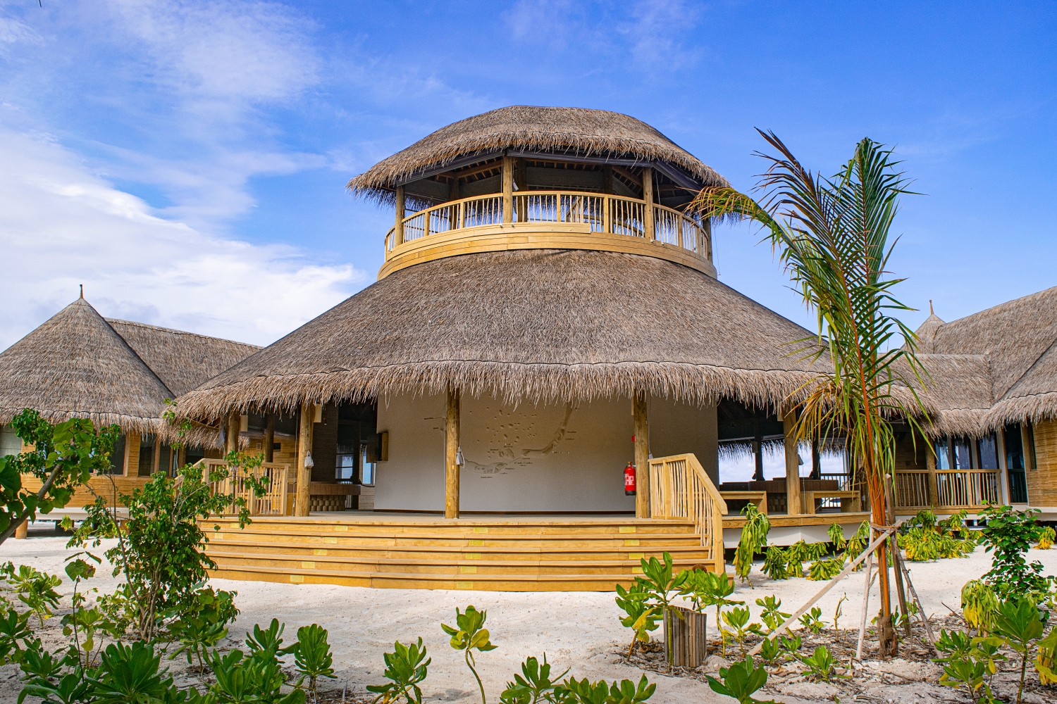 six-senses-laamu-celebrates-inauguration-of-sea-hub-of-environmental-learning-in-laamu-(shell)