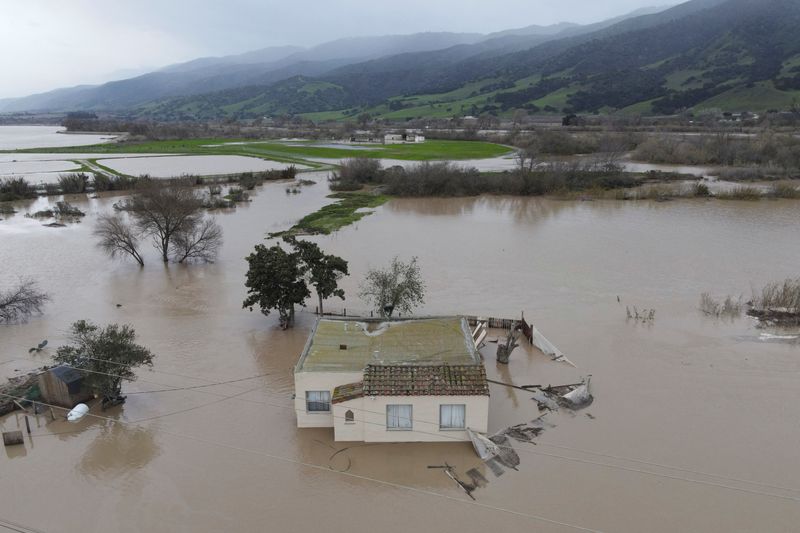 rising-california-river-could-cut-off-some-homes-as-storms-resume