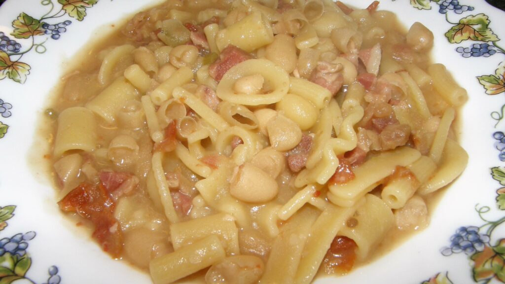 pasta-e-fagioli-di-nonna-carmela,-la-vera-ricetta-napoletana-con-l’ingrediente-segreto-della-nonna-per-farli-super-cremosi