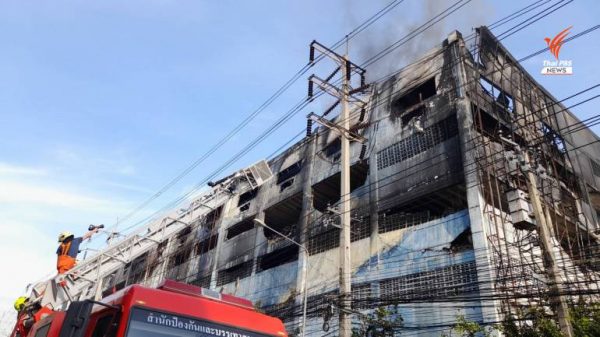 local-road-closed-after-shoe-factory-fire-next-to-bang-na-trat-highway
