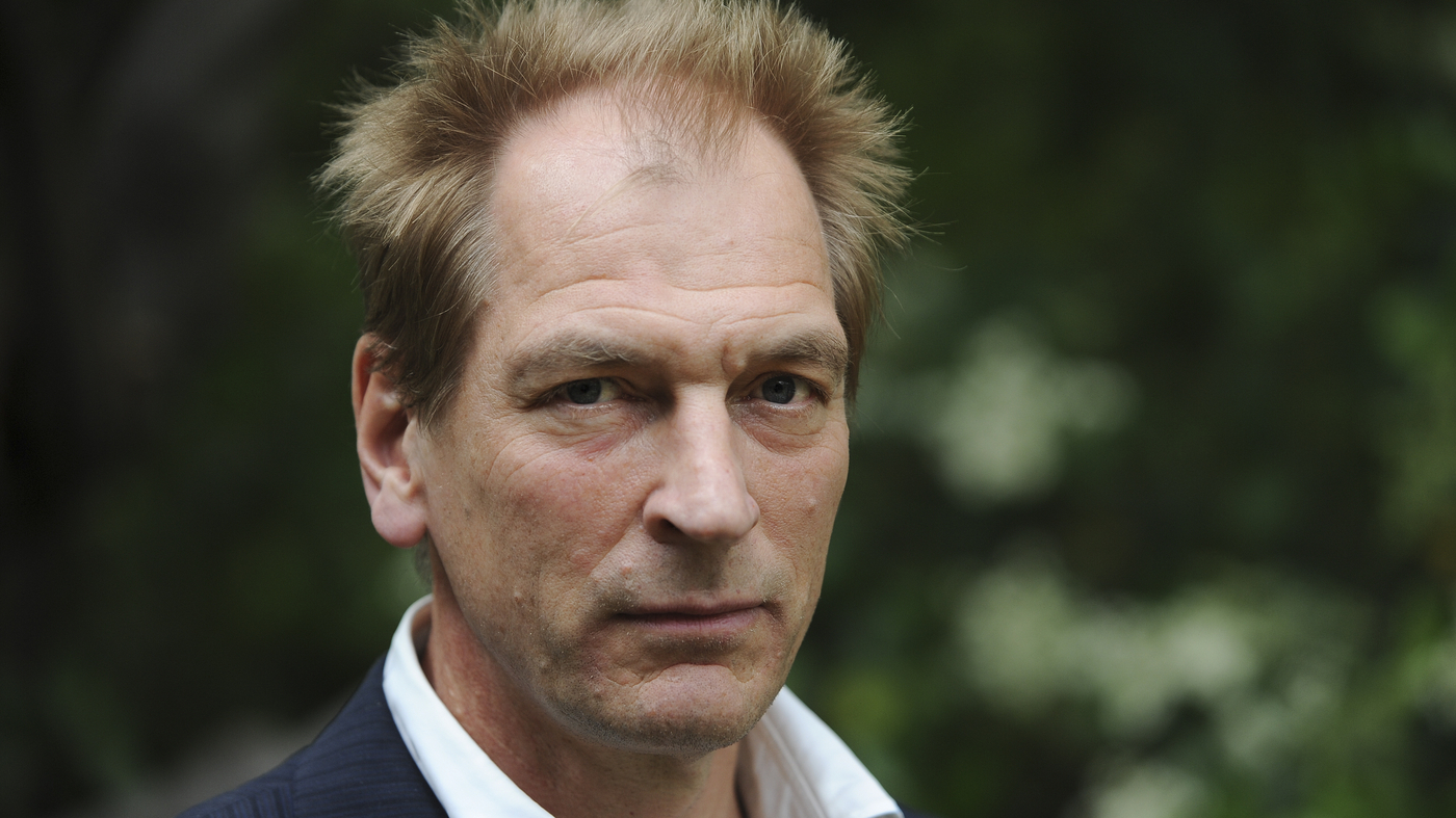 'a-room-with-a-view'-actor-julian-sands-is-missing-after-he-went-on-a-hike