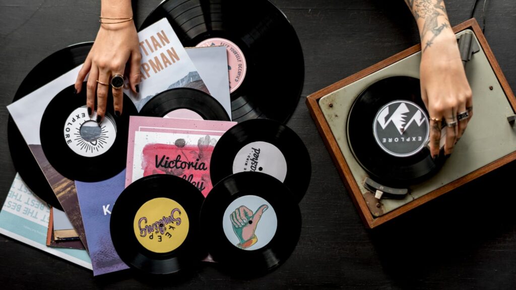vinyl-record-collecting-is-having-a-resurgence-in-singapore-–-what-does-'stan-culture'-have-to-do-with-it?