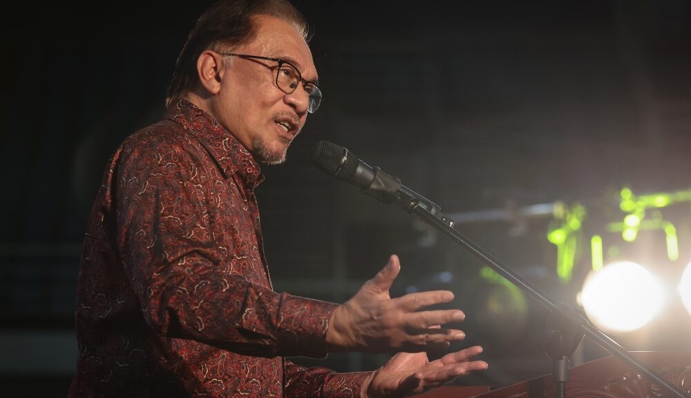 pm-anwar-says-govt-focused-on-carrying-out-responsibilities-despite-antics-of-certain-parties-–-asia-newsday-–