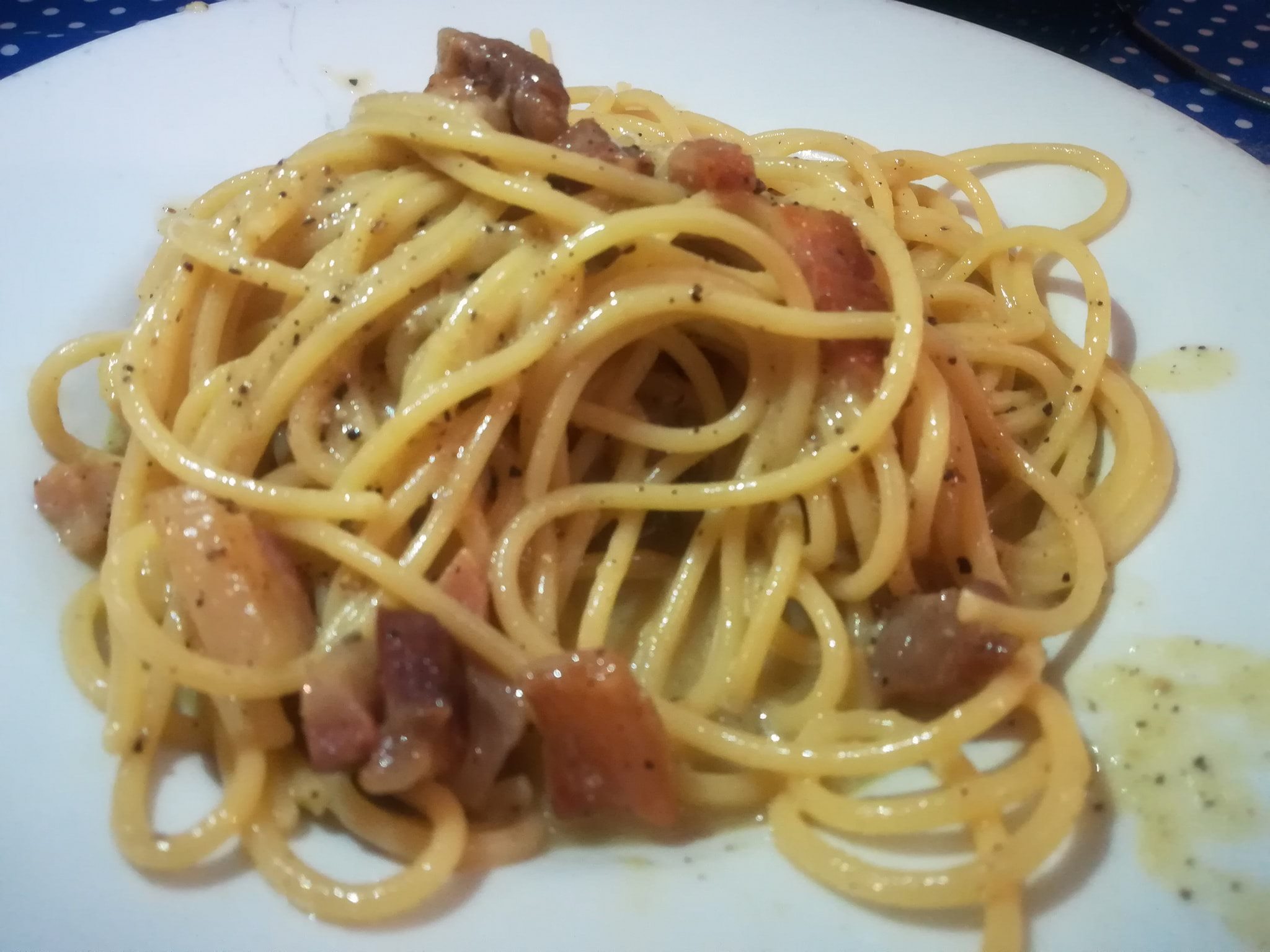 spaghetti-alla-carbonara-di-alessandro-borghese,-il-segreto-della-super-crema:-“cosa-metto-al-posto-delle-uova”