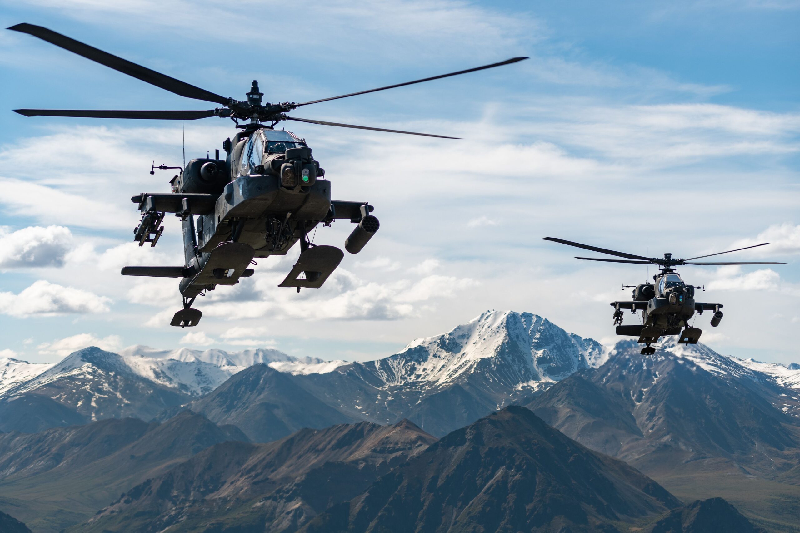 two-soldiers-injured-in-apache-crash-in-alaska