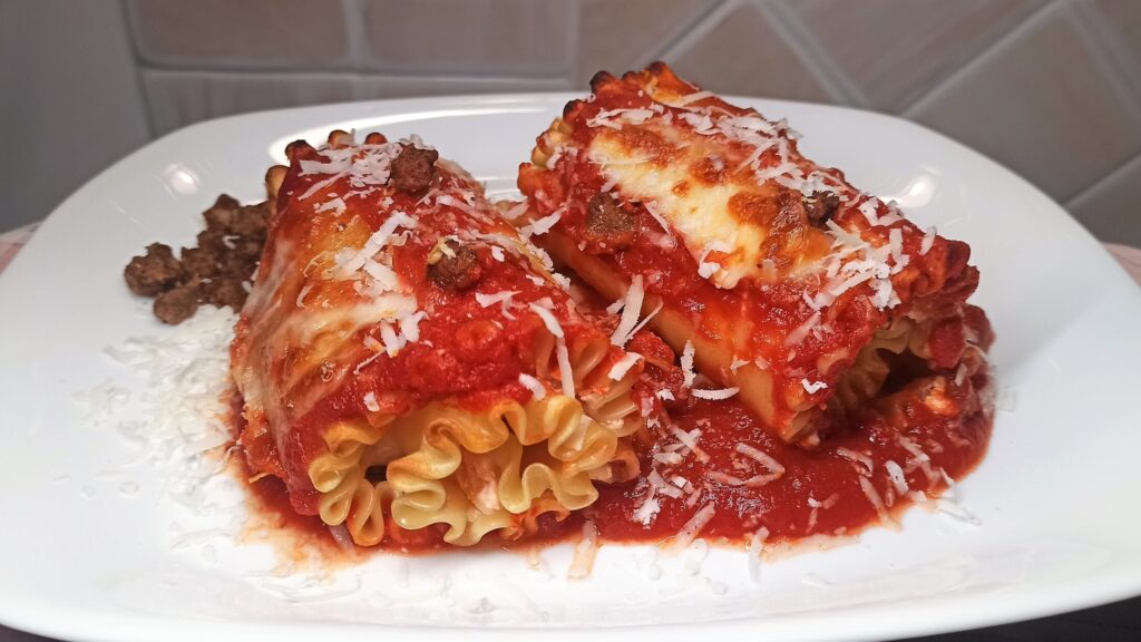 involtini-di-lasagne-ricce,-piu-sfiziose-e-buone-della-classica-lasagna-e-dei-cannelloni