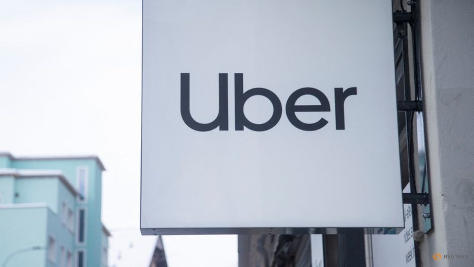 uber-sets-sights-on-profits-in-2023-as-pandemic-pain-eases