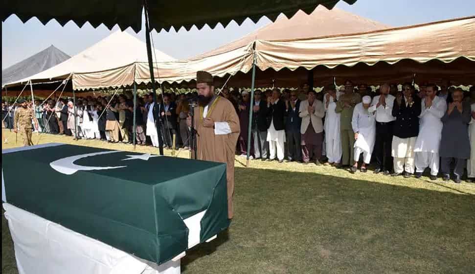 former-pakistan-president-pervez-musharraf-laid-to-rest-in-karachi;-pm,-army-chief-did-not-attend-funeral