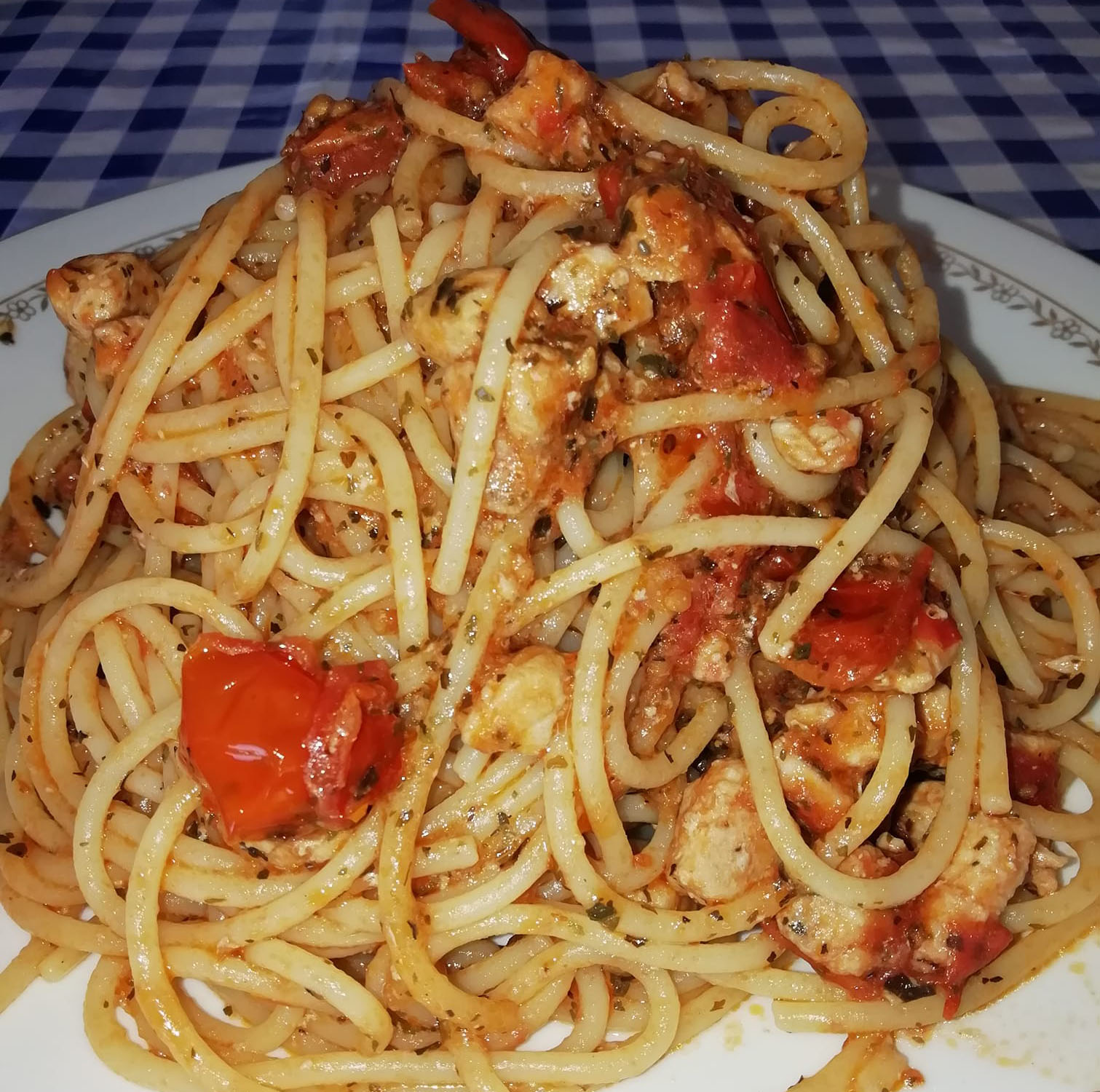 spaghetti-du-pisciaru,-la-ricetta-siciliana-pronta-in-5-minuti-con-3-ingredienti.-il-primo-salva-pranzo-super-buono