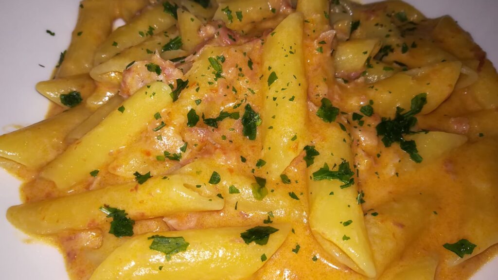 penne-alle-3p,-le-piu-cremose-che-esistano.-si-fanno-in-10-minuti-con-3-ingredienti,-una-golosita-pazzesca