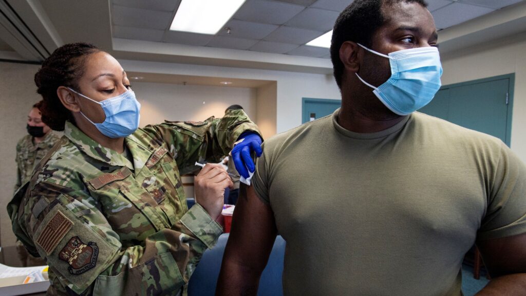 troops-who-refused-covid-vaccines-still-could-face-punishment