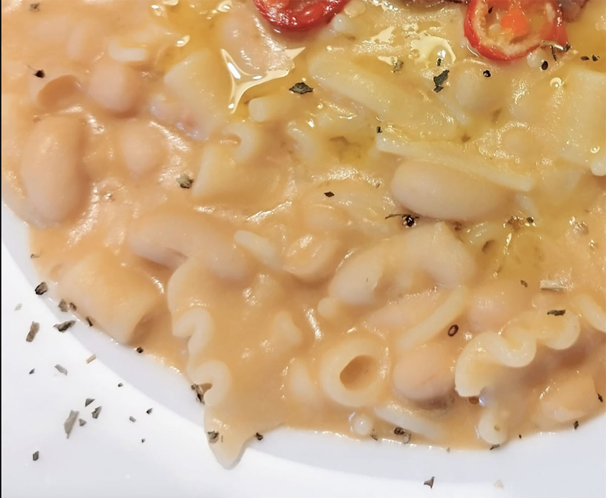 pasta-alla-vecchia-napoli,-piu-buona-della-classica-pasta-e-fagioli.-“azzeccus-azzeccus”,-il-segreto-e-la-mantecatura