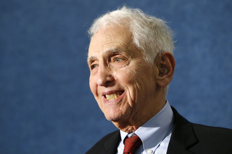 pentagon-papers-whistleblower-daniel-ellsberg-diagnosed-with-terminal-cancer