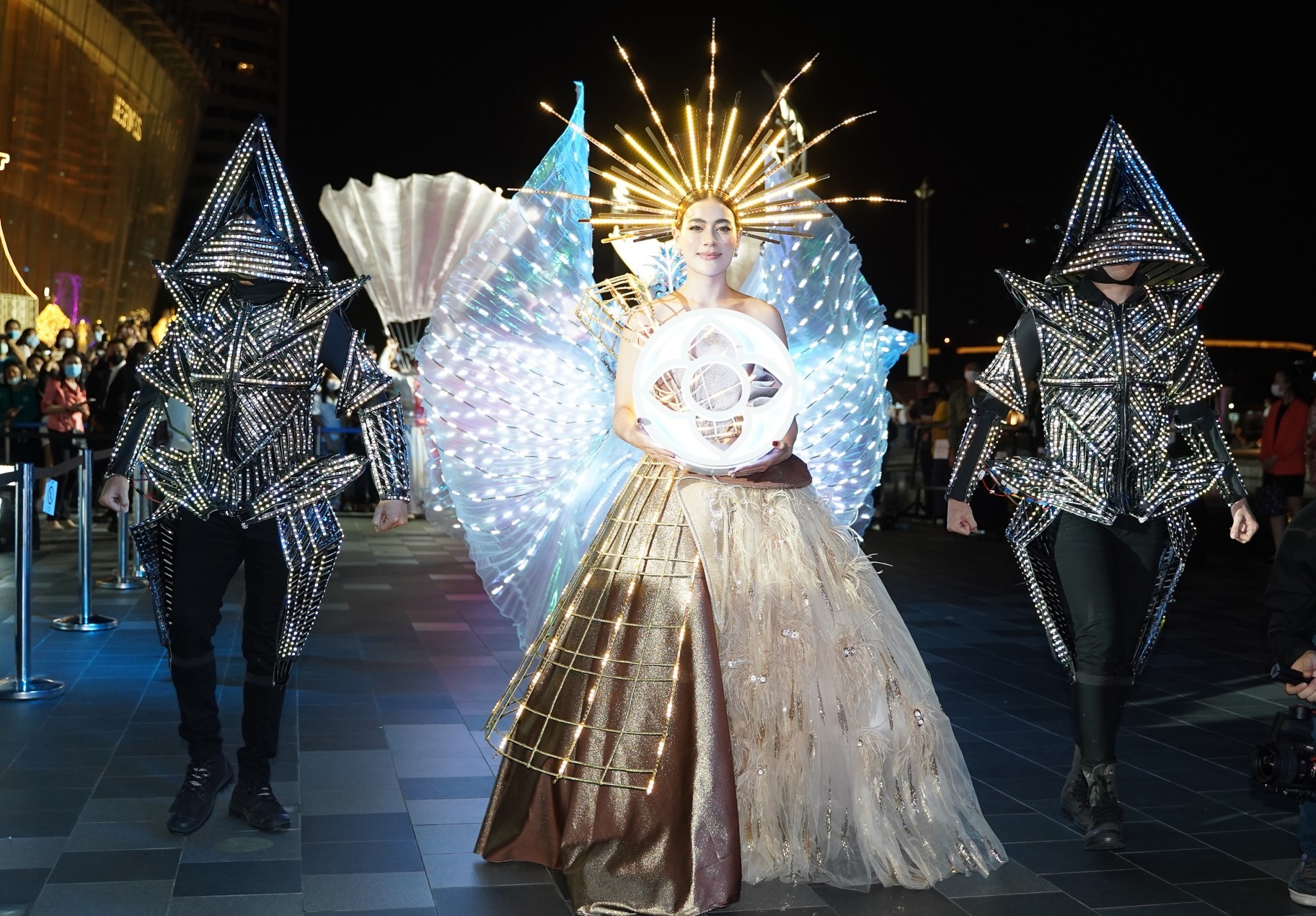 bangkok,-thailand’s-festive-season:-christmas-tree-lighting