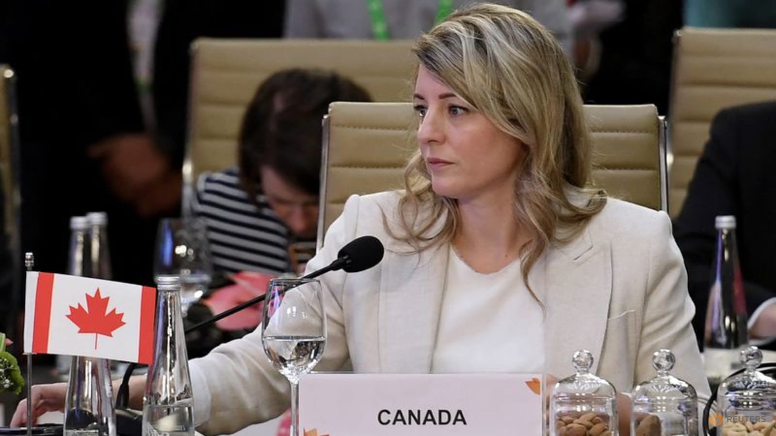 canada-will-'never-tolerate'-foreign-interference,-foreign-minister-tells-china