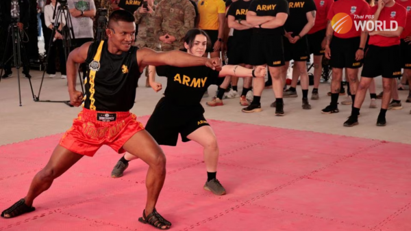 us-soldiers-receive-muay-thai-lessons-from-thai-champion-–