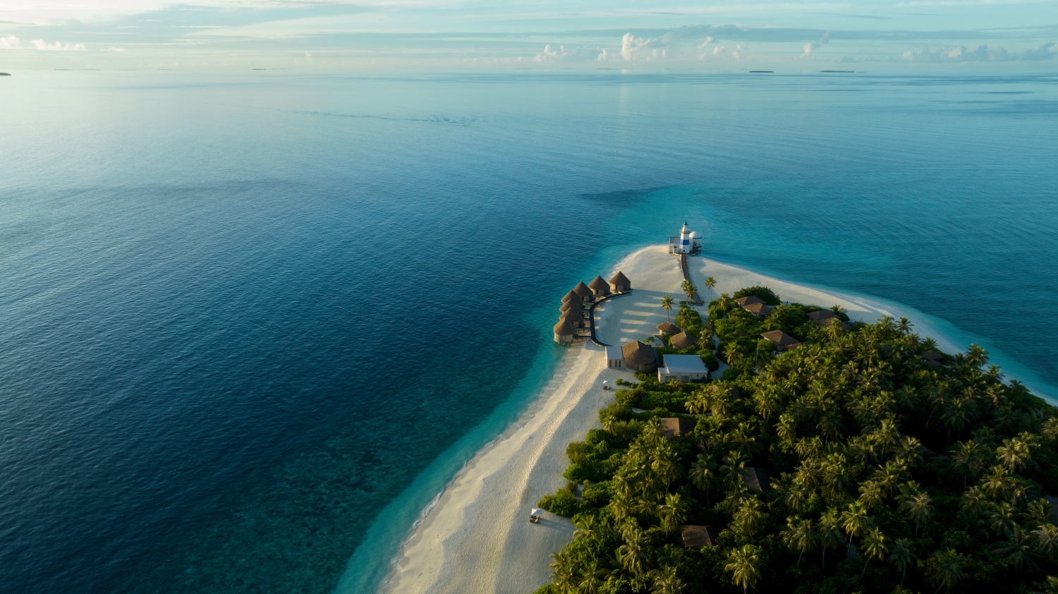 intercontinental-maldives-maamunagau-resort-wins-'best-hotels-in-the-maldives'-gold-rank-in-destinasian-readers’-choice-awards