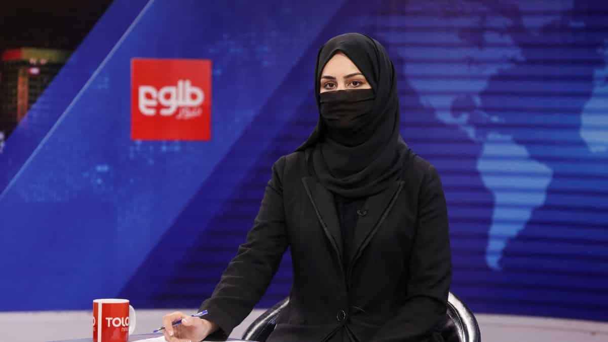 afghanistan-tv's-rare-broadcast-features-an-all-female-panel-to-discuss-rights-on-women's-day