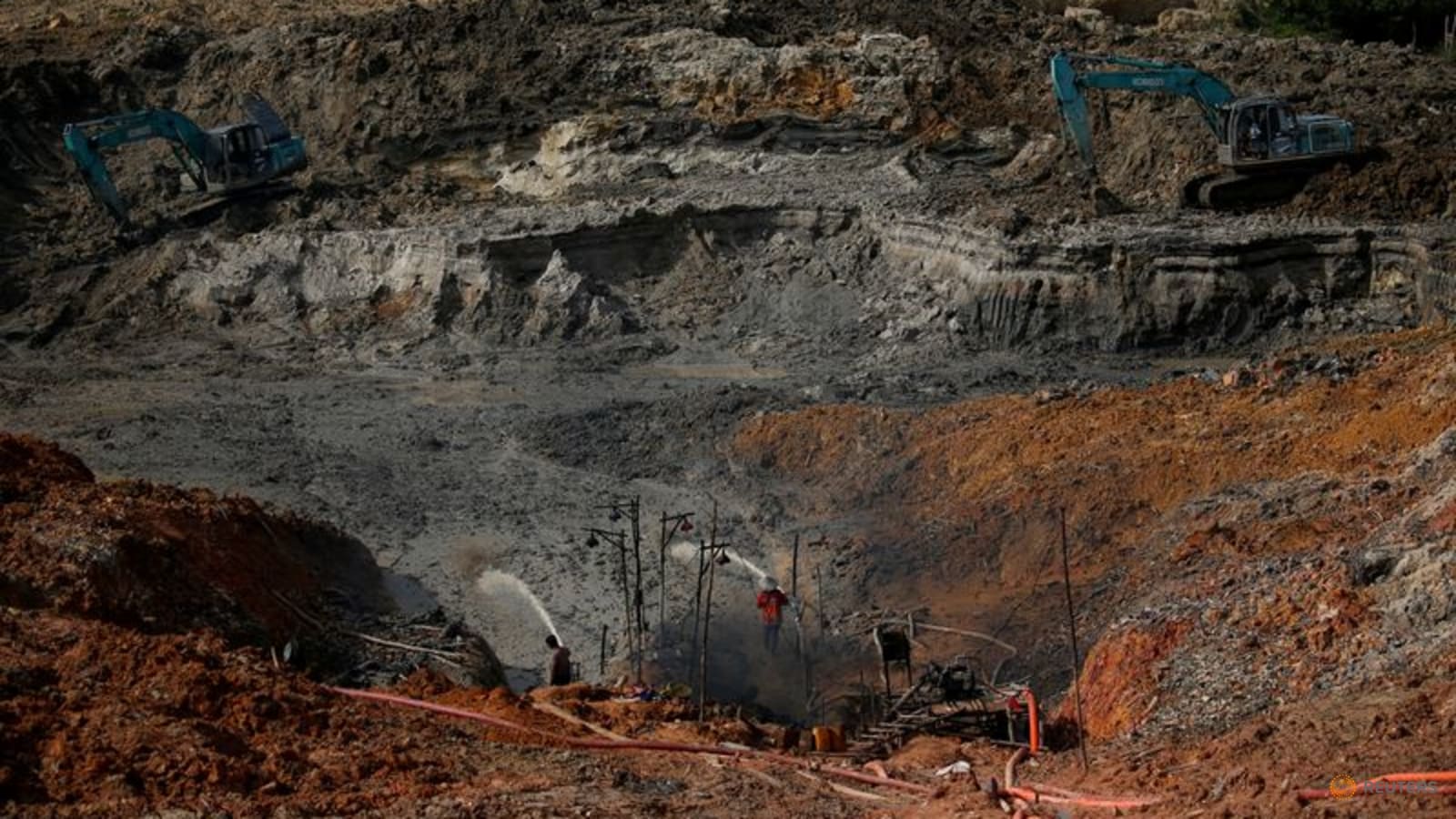 indonesia-minister-warns-miners-to-comply-with-environmental-rules