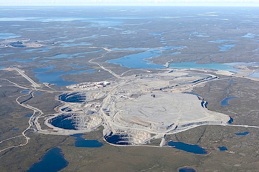 australian-burgundy-buys-canada’s-largest-diamond-operation,-arctic-canadian 