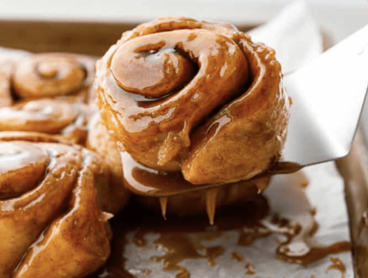 caramel-rolls-–-the-recipe-critic