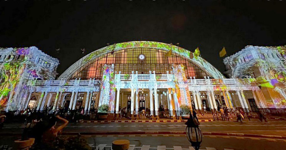 hua-lamphong-railway-station-bangkok-illuminated-to-reveal-charms-of-historic-terminus-–-pattaya-mail