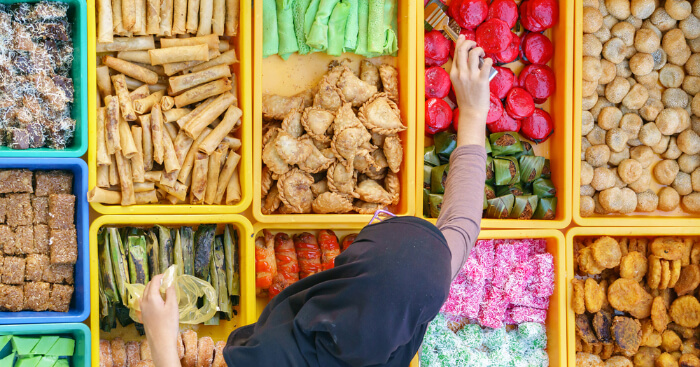 make-your-holiday-a-food-tour-by-exploring-these-12-best-food-markets-in-the-world!